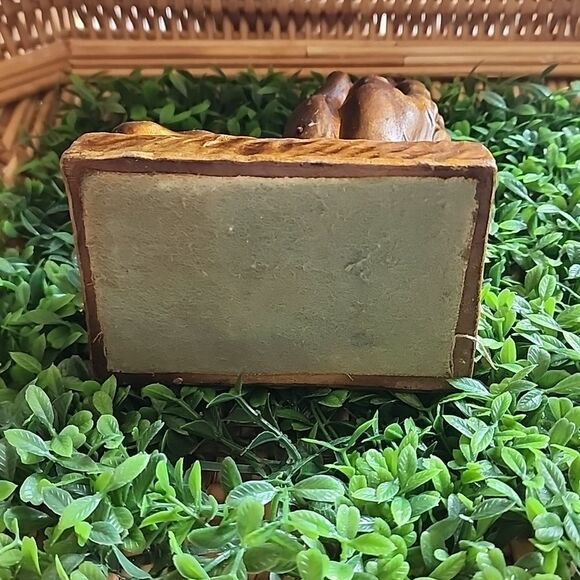 Vintage Chalkware Praying Hands With Bronze/Gold Tone Finish - Picture 9 of 10